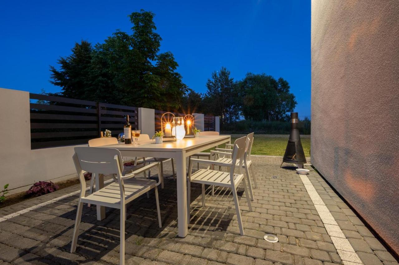 Seaesta Darlowo - Komfortowe Pokoje I Apartamenty Екстериор снимка